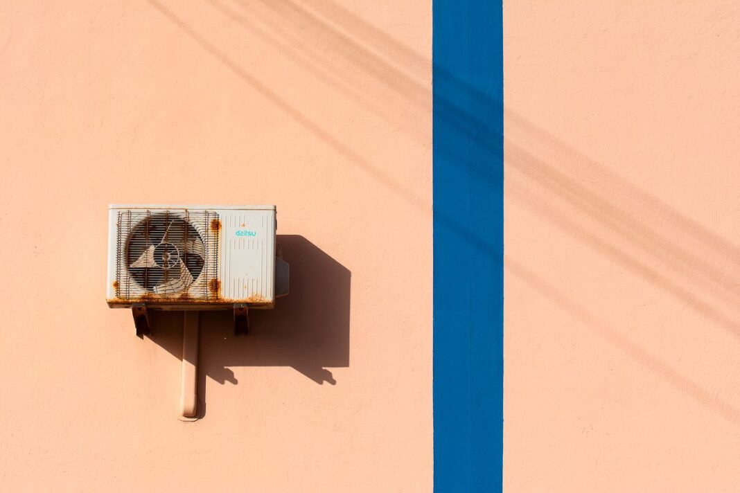 Can a tenant recover ₹10,000 spent on an air conditioner in a rented flat from the landlord? Can a tenant recover ₹10,000 spent on an air conditioner in a rented flat from the landlord?